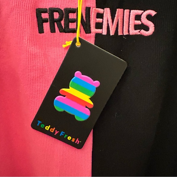New Women’s Medium Teddy Fresh Frenemies Pink and Black Ribbed Cami Tank Top Tee - Picture 4 of 5